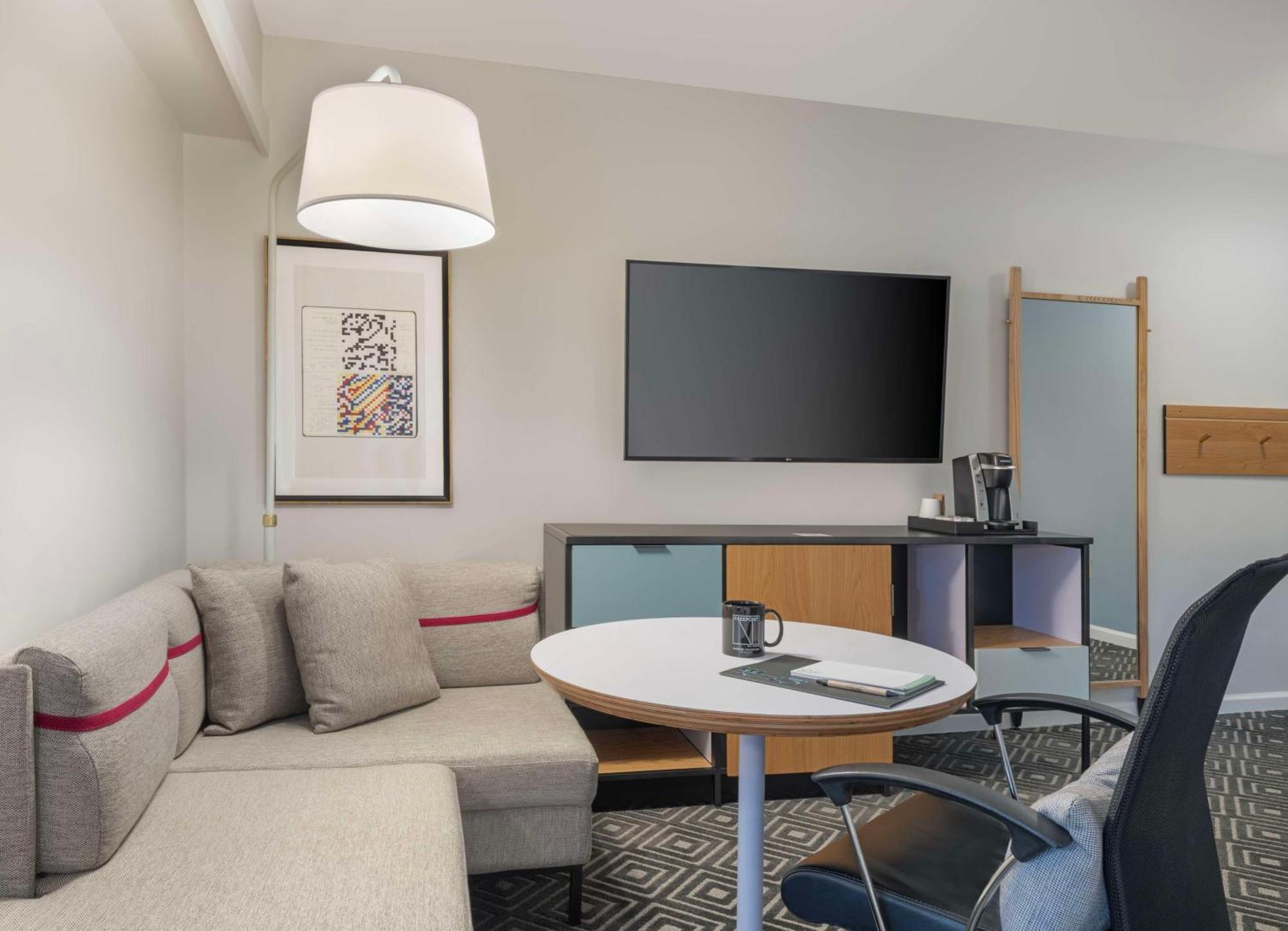 Freepoint Hotel Cambridge, Tapestry Collection By Hilton Екстериор снимка