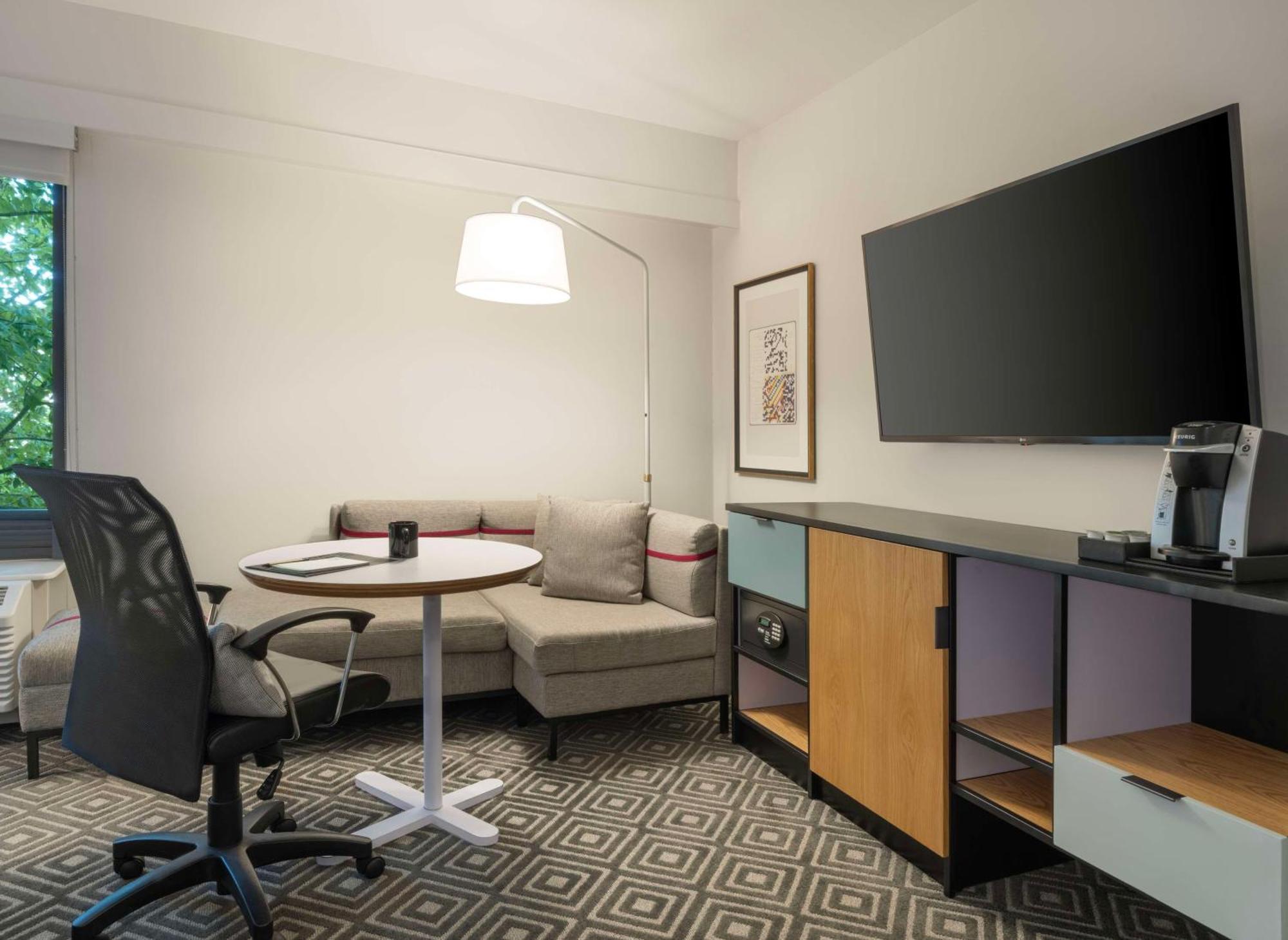 Freepoint Hotel Cambridge, Tapestry Collection By Hilton Екстериор снимка